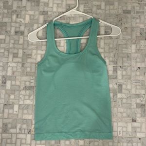 Blue cropped Lululemon size 2 tank